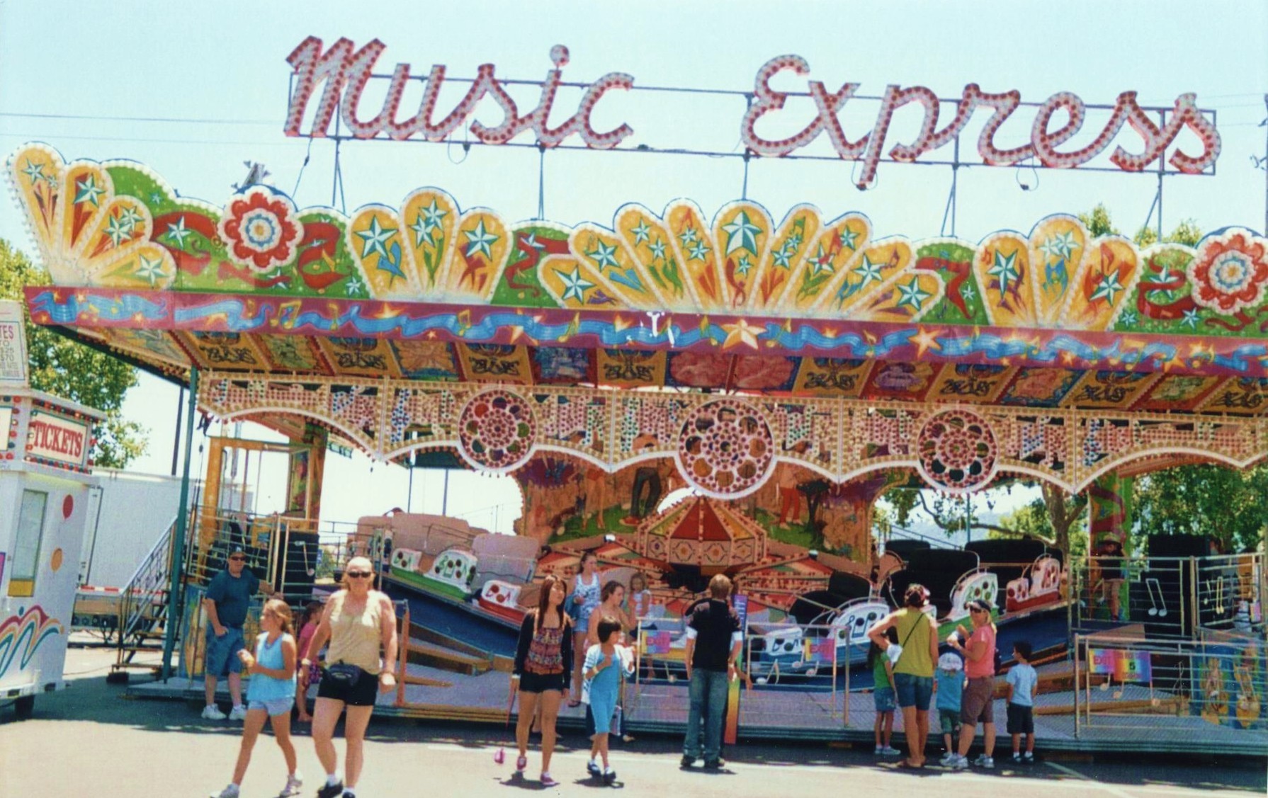 Spectacular Rides Strawberry Festival