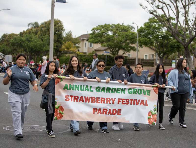 Strawberry Festival Parade Garden Gtove Strawberry Festival